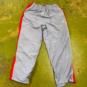 Willson Zipper legs , drawstring waist